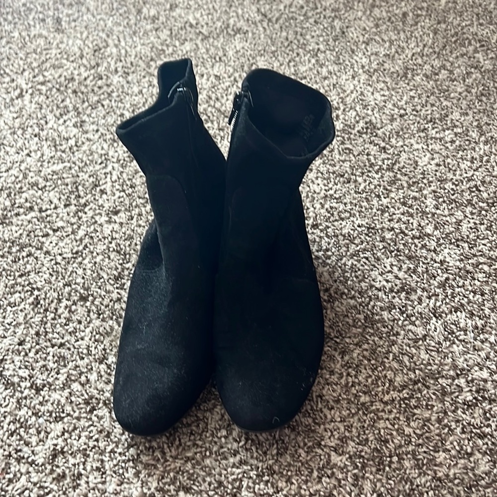 Women’s shoes